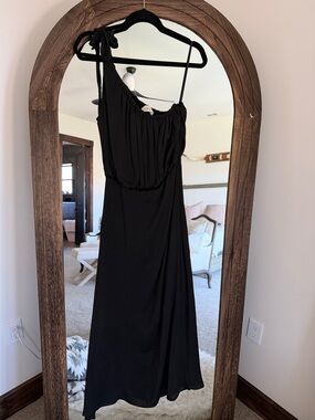 Women's Black One-Shoulder Tie-Strap Dress